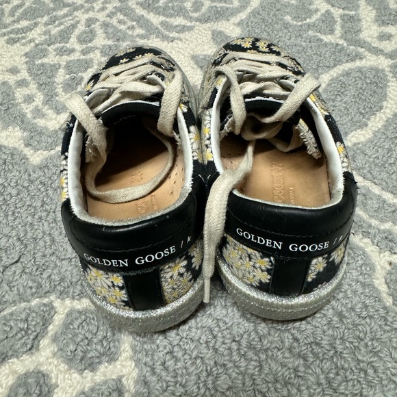 Pre-Loved girls golden goose deluxe brand sneakers for sale! - Picture 3 of 5